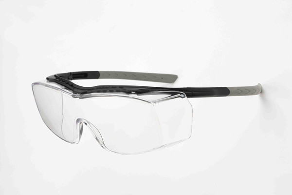 Überbrille für Korrekturbrillenträger